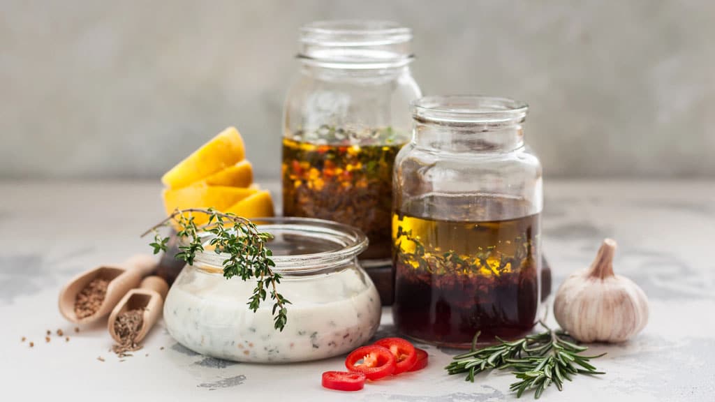 Spanferkel Marinade mit Honig machen